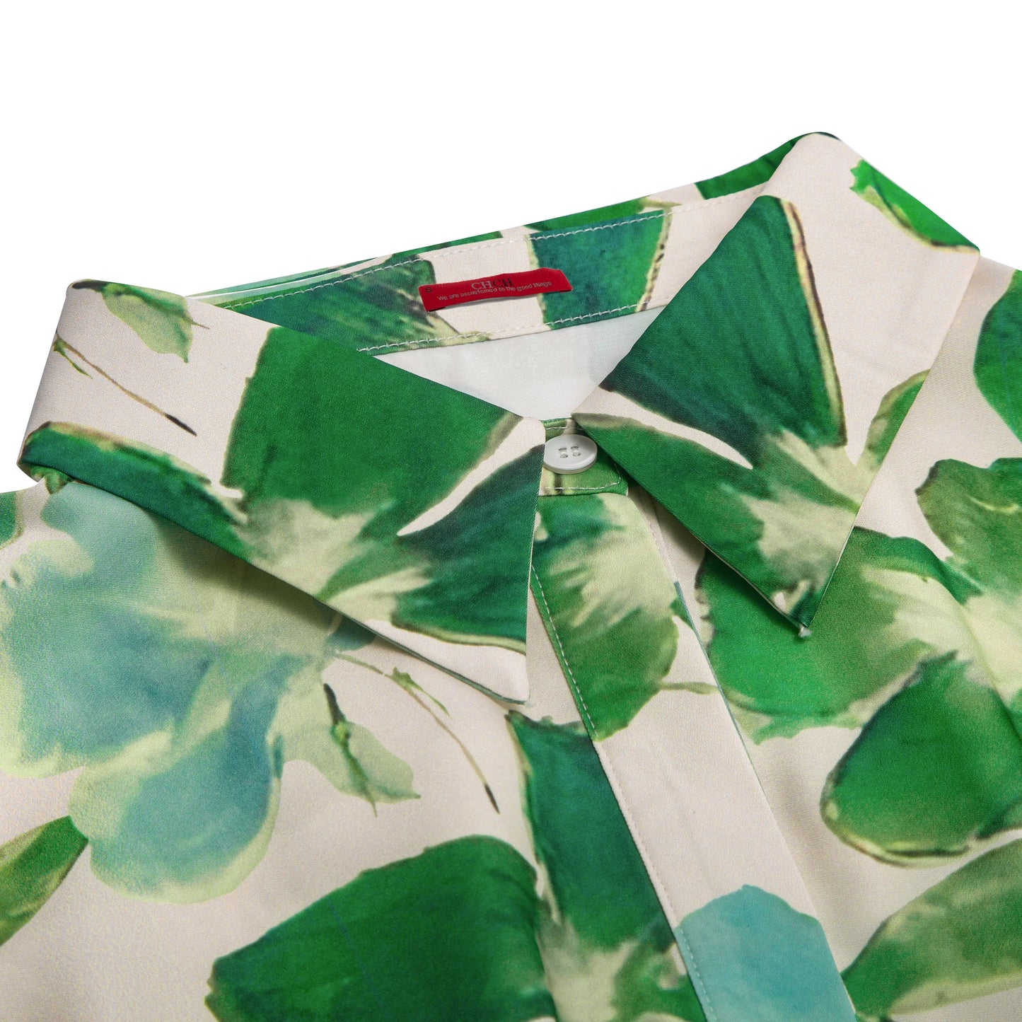 Elegant Summer Dress with Pleated Design and Belted Waist
