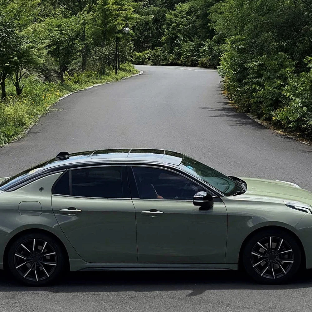 1.52m X 1/3 X 17m Glossy Khaki Green Vinyl Wrap PET Car Truck Body Decal Sheet with Air Release
