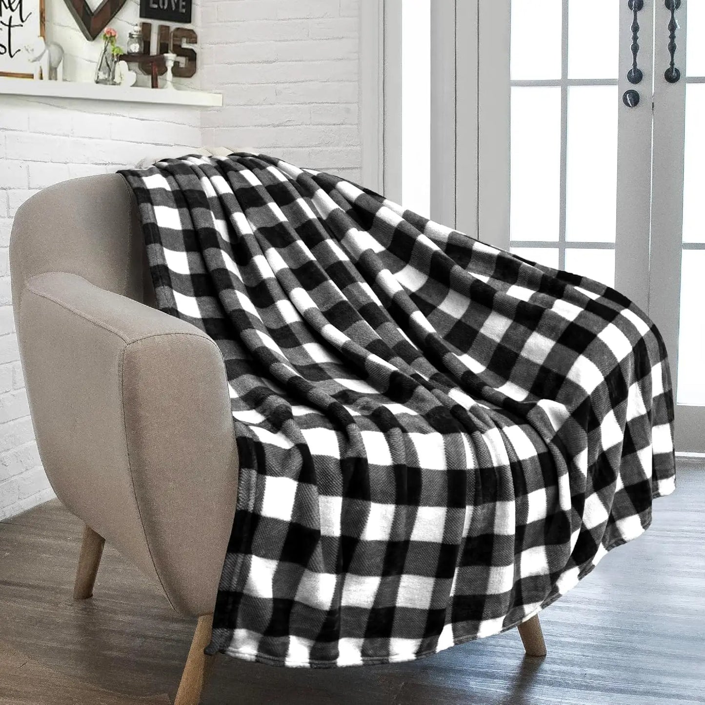 1PC Black And Red Plaid Flannel Throw Blanket Warm Soft Checkered Plaid Christmas Couch Cozy Decorative Gift