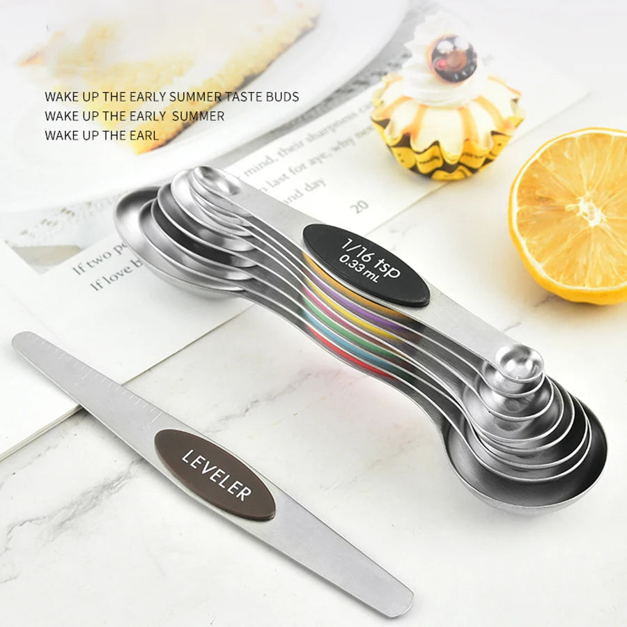 Double-Ended Measuring Spoons for Accurate Spice Measurement
