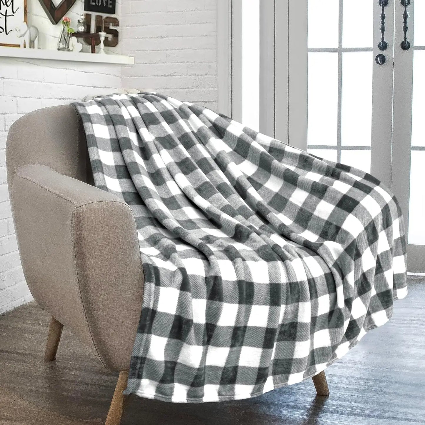 1PC Black And Red Plaid Flannel Throw Blanket Warm Soft Checkered Plaid Christmas Couch Cozy Decorative Gift