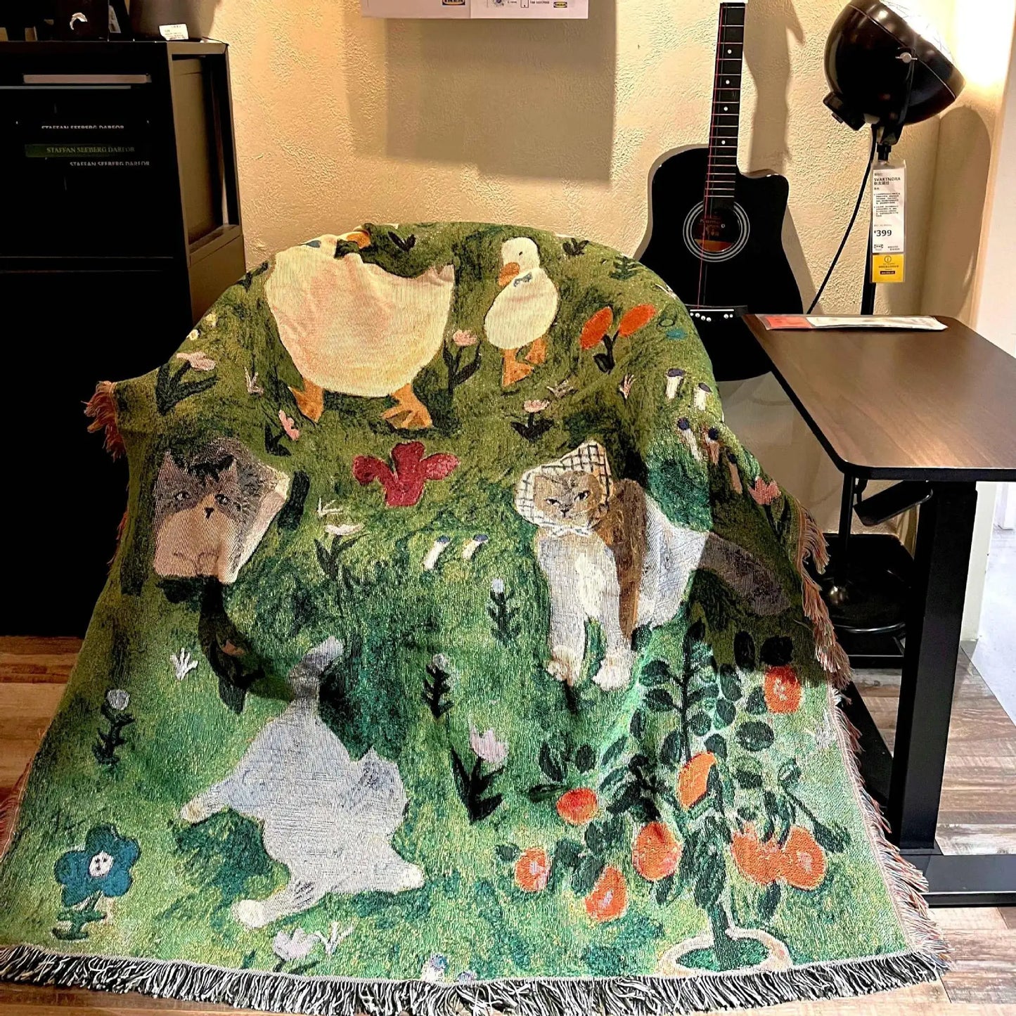Kawaii Cat Throw Blankets for Beds Cartoon Animal Camping Picnic Mat Outdoor Retro Tapestry Sofa Home Decoration