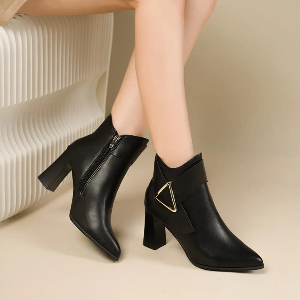 Sqzg Womens Mid Heel Chelsea Boots With Back Zipper